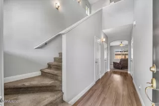 Photo #3: 260008246 Listing 