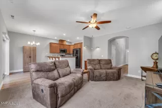 Photo #6: 260008246 Listing 