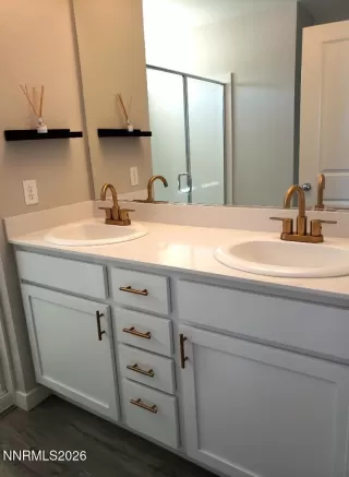 Photo #3: 260008284 Listing 