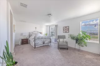 Photo #4: 260008303 Listing 