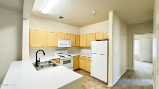 Photo #3: 260008383 Listing 