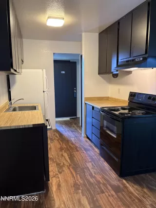 Photo #2: 260008400 Listing